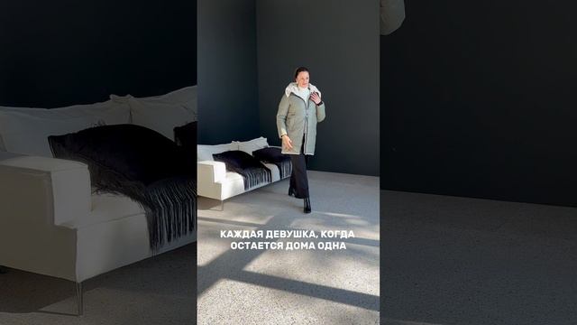 Мария осталась одна в пуховике от BullEra в цвете хаки. Заказала на WB: 253578618