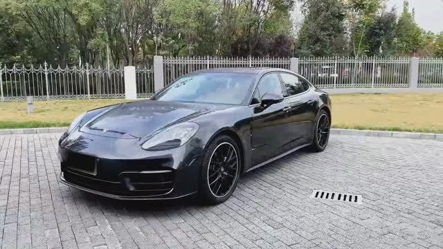 Porsche Panamera 2023