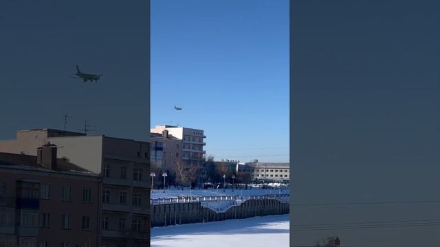 S7 airline is landing in OMS airport