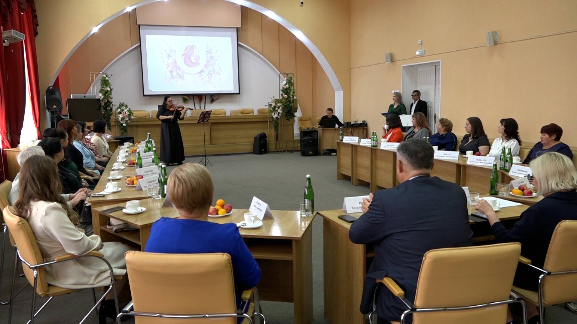 Торжественный прием ко Дню матери прошел в администрации Северского района