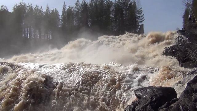 Гирвас - водопад, шлюз открыт!