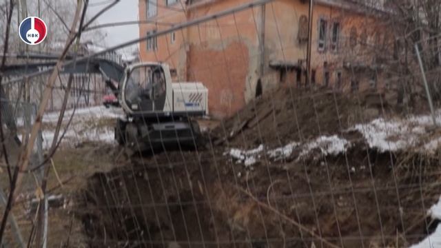 Устранение повреждения на водопроводе по улице Садовая