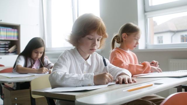5121212_School_Classroom_1280x720