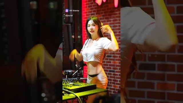 1000187255.mp4