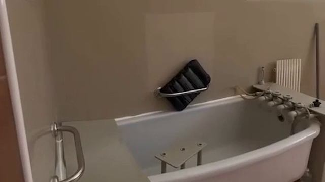 2_5330303213201547496.mp4