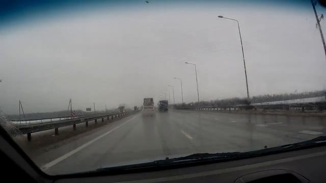 УТРОМ ЗАСЫПАЕТ СНЕГОМ,ДНЁМ ЗАЛИВАЕТ ВОДОЙ!!!ПРИЕХАЛ СЫН!!!ПОЖАРИЛИ ШАШЛЫЧОК!!Деревенский влог
