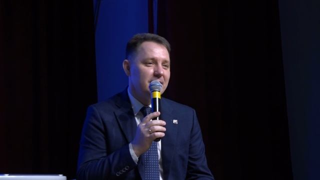Школьные встречи с главой города Губкинского Бандурко А.В.