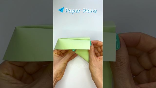 Как сделать бумажный самолетик #diy #оригами #самолет #поделкиизбумаги #бумажныйсамолет #easy #шортс