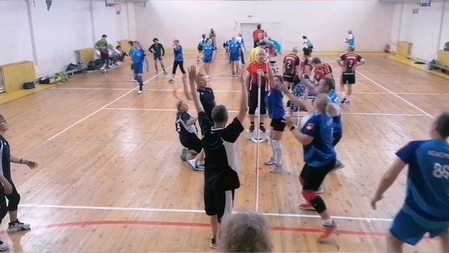 Сибиряки (Кемерово) -  Медведи (Белово)                       2   -   1