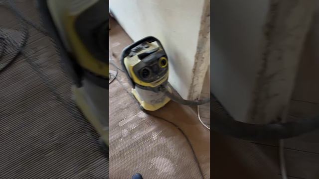 Укладка плитки в стиле французской елочки.
Идеально для темной затирки.