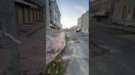 Улицы абсолютно пустого Херсона в полдень