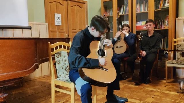 «Жемчужины гитарного репертуара. Концерт класса Никиты Неделько