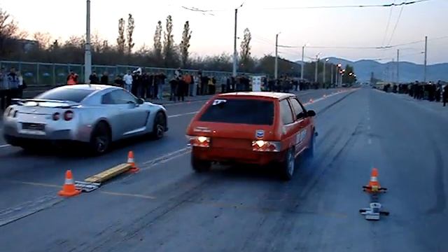 Drag Racing Новороссийск - Nissan R35 GTR vs 2108