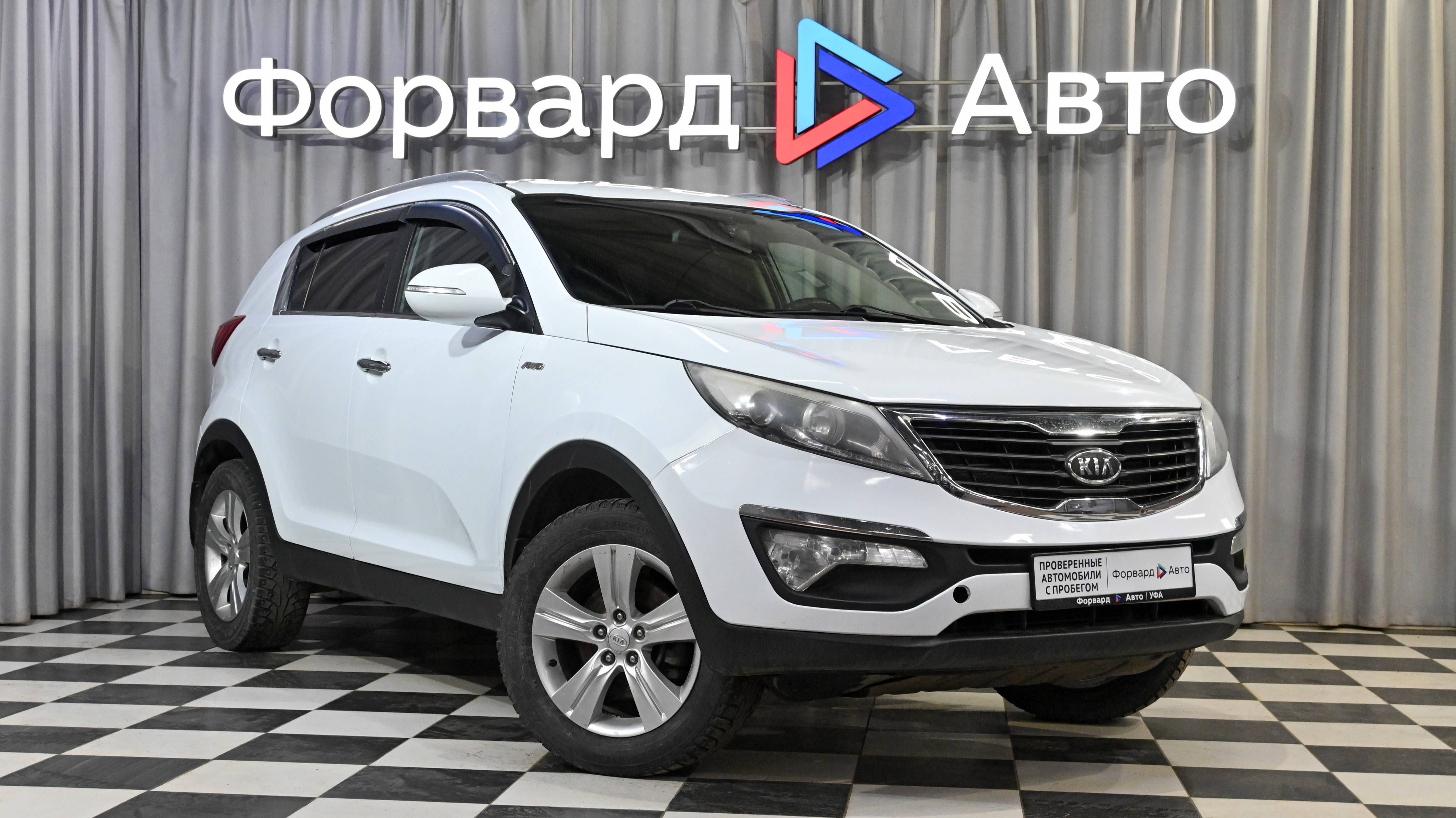 Kia Sportage (2012) 05297