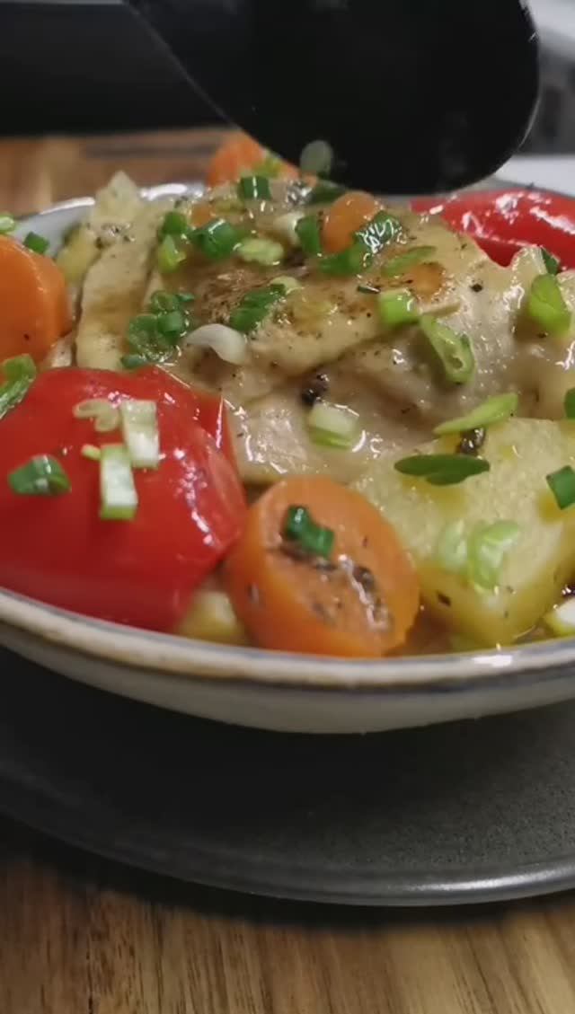 Как приготовить жаркое из курицы с овощами