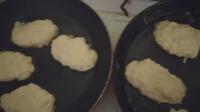 Оладьи из кабачков. Быстро, дëшево и вкусно. 👍