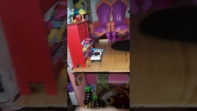 Я сделал поды на больконе в кукольном домике