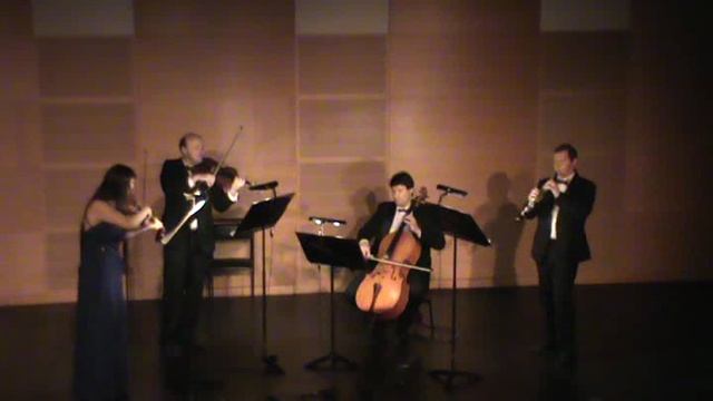 Малкольм Арнольд - Дивертисмент для гобоя и струнных
M.Arnold - Divertissement for Oboe and Strings