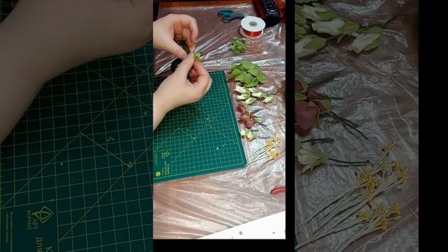 венок  на голову  из роз (фаомиран) 2 часть