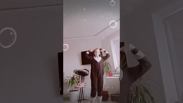 Like_7438596458368092853.mp4