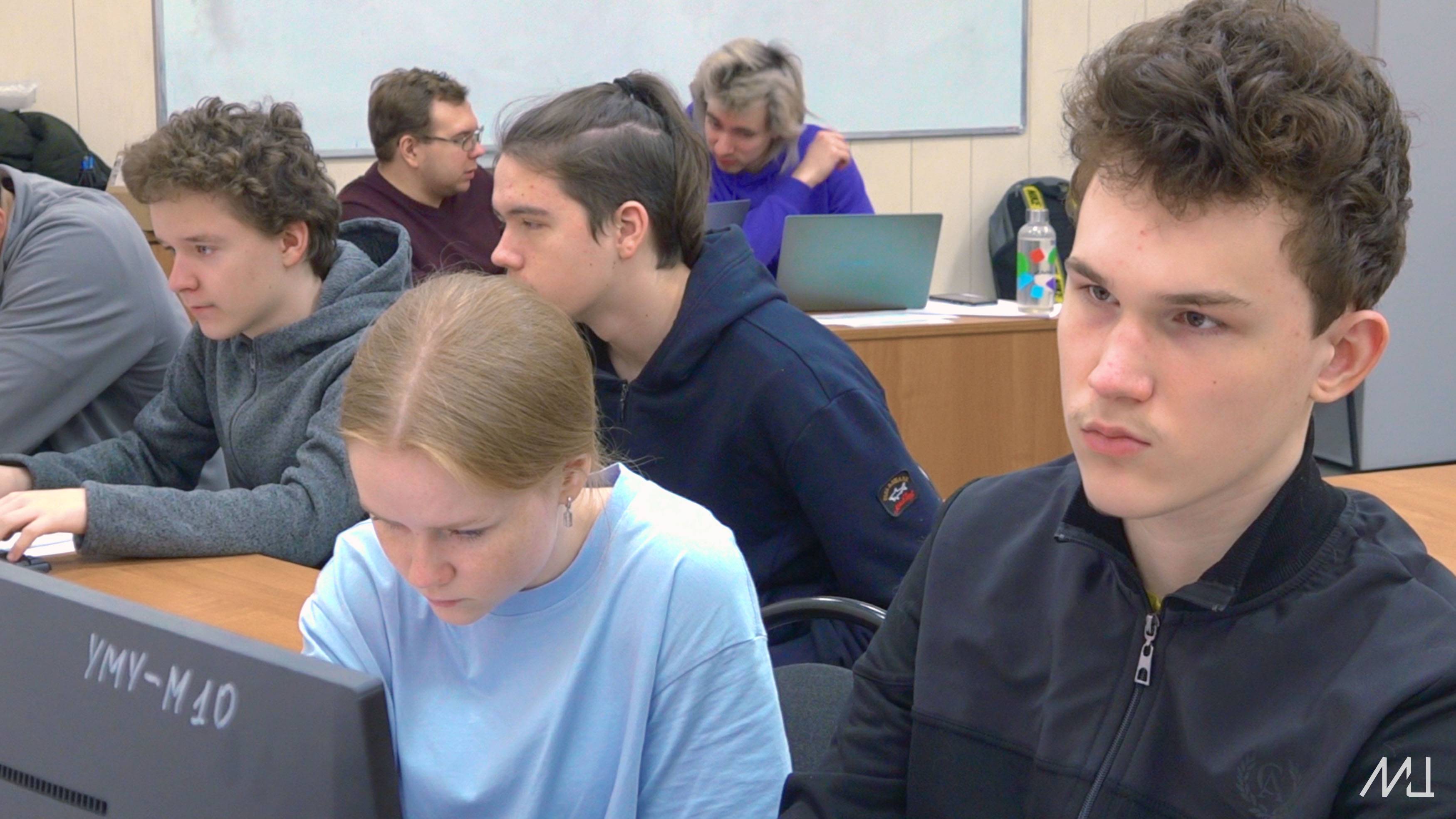 Всероссийская командная олимпиада школьников по программированию (ВКОШП)