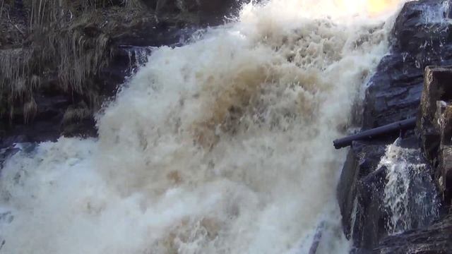 Водопад Юканкоски (Белые мосты)