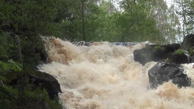 Карелия, водопад Белые мосты