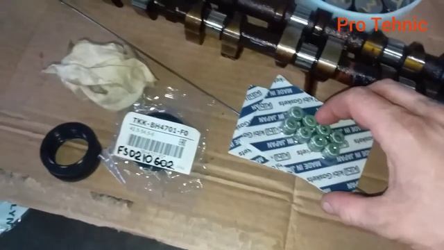 MAZDA PREMACY 1.8, замена грм и маслосъемных колпачков, без демонтажа ГБЦ.mp4