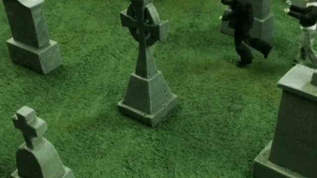 Робоцып. Похороны Бенни Хилла