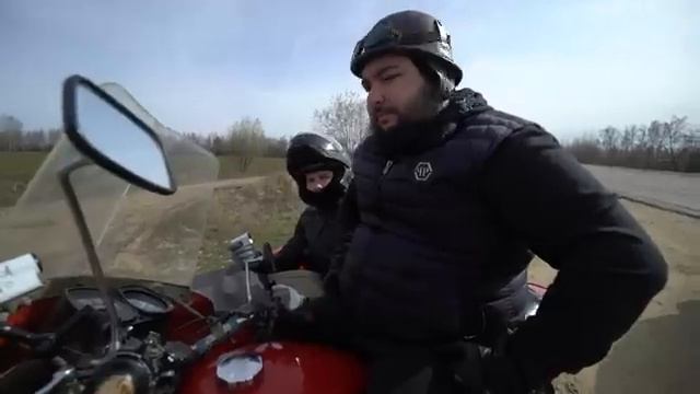 1000км на МОТОЦИКЛЕ с КОЛЯСКОЙ! Спецвыпуск с Великим Васей
