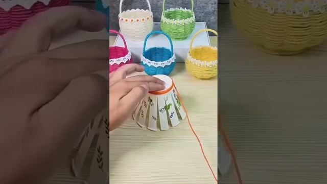 Делаем с детьми корзиночки из одноразовых стаканов