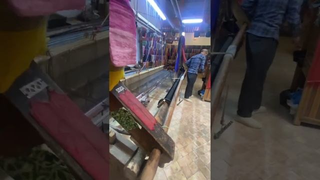 Марокко.Фабрика тканей в городке Фес