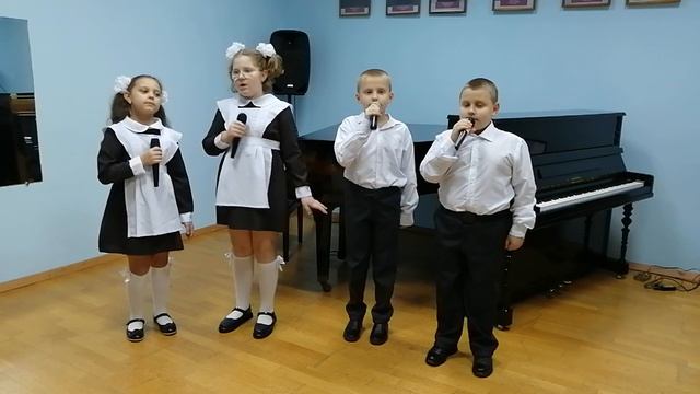 Вокальный ансамбль "Веселая компания".