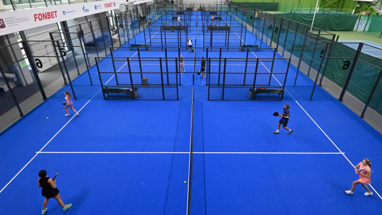 Отбей мяч: в Москве проходит первый чемпионат России по паделу