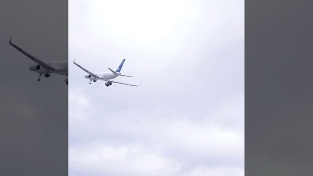 Импортозамещенный самолет Ту-214 впервые поднялся в воздух