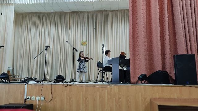 Аветисова Анна, 6 лет