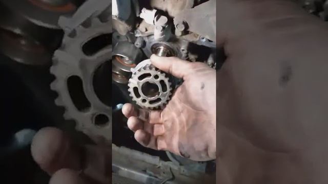 Subaru Legacy, РЕМОНТ своими руками, замена ремня ГРМ, замена сальников, замена роликов...mp4