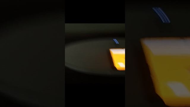 Телфон звонит на убирающйся робот пыле сосе🤣