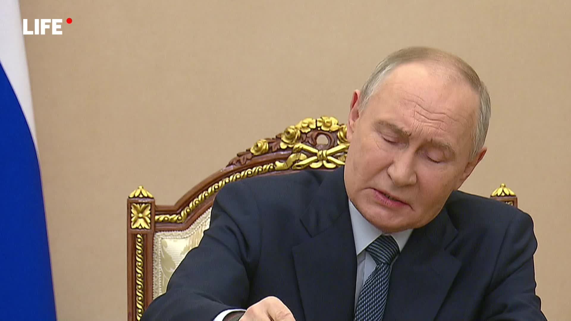 Путин проводит совещание по вопросам безопасности
