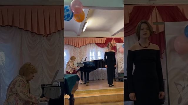 «Под дугой колокольчик поет», муз. М.Николаевского, сл. В. Гарлицкого