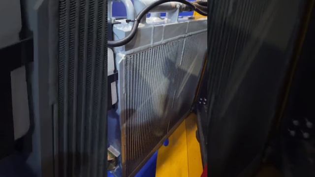 Экскаваторы и погрузчики LiuGong