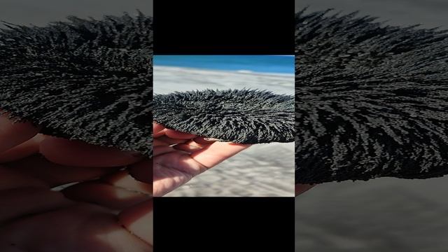 Титаномагнетитовый песок на острове Итуруп (Курилы)