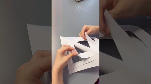 Снежинка из бумаги #новыйгод #дети #поделкиизбумаги #поделки  #красота #развивашки #украшения
