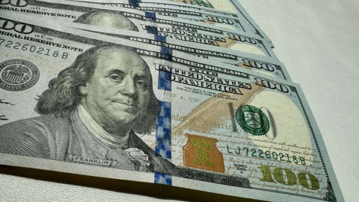 Доллар уже 103 рубля. Что будет дальше?