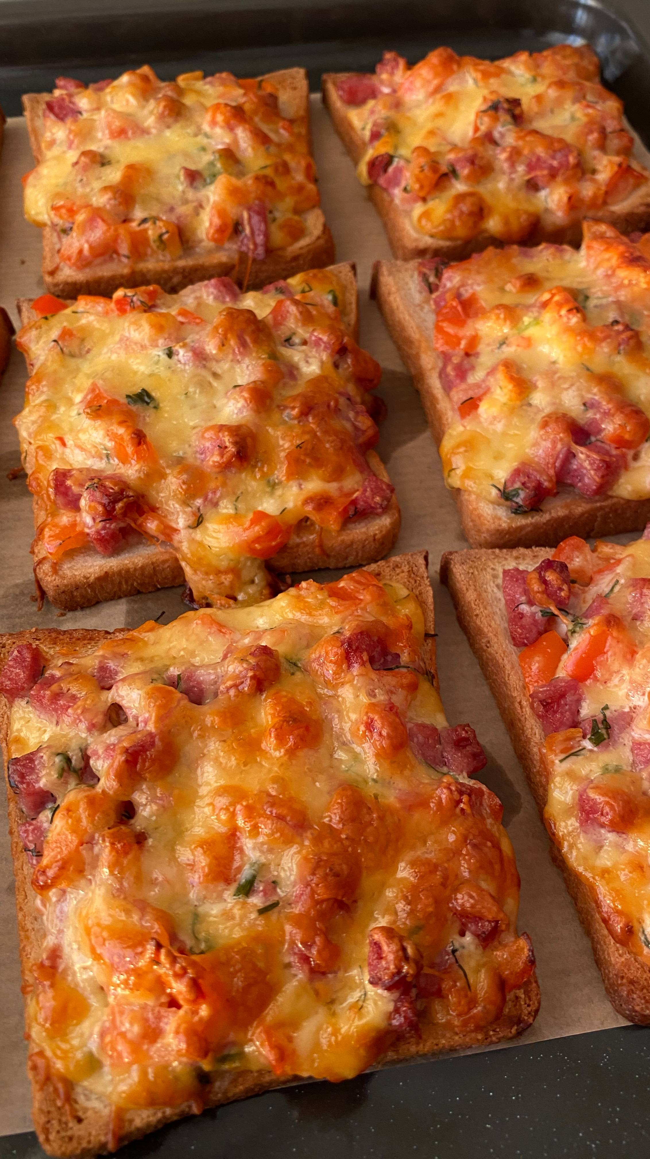 ВКУСНЕЙШИЕ горячие бутерброды! Просто, быстро в духовке #shorts #shortvideo