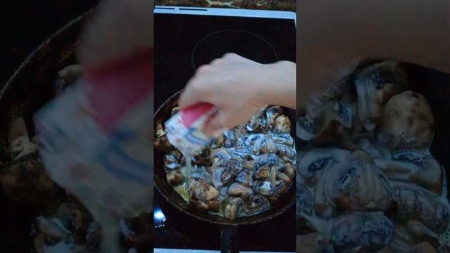 Лапша с грибами и сливками