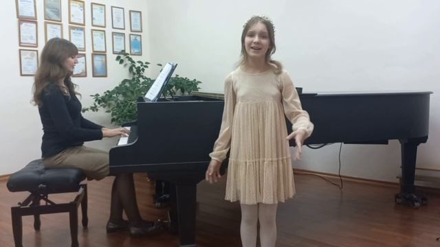 "Ожидание весны" исполняет Журавлева Юлия ДШИ "Берегиня"