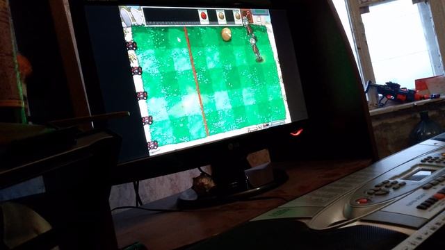 играем в растения против зомби