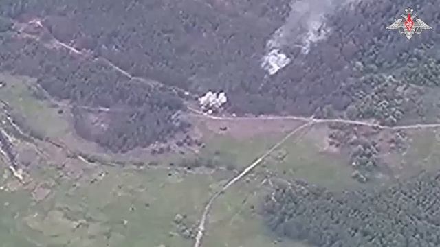 Артиллеристы группировки войск «Запад» уничтожили гаубицу М198 и полевой боекомплект ВСУ.  Нечас...