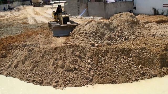 Строительство, засыпка продолжается